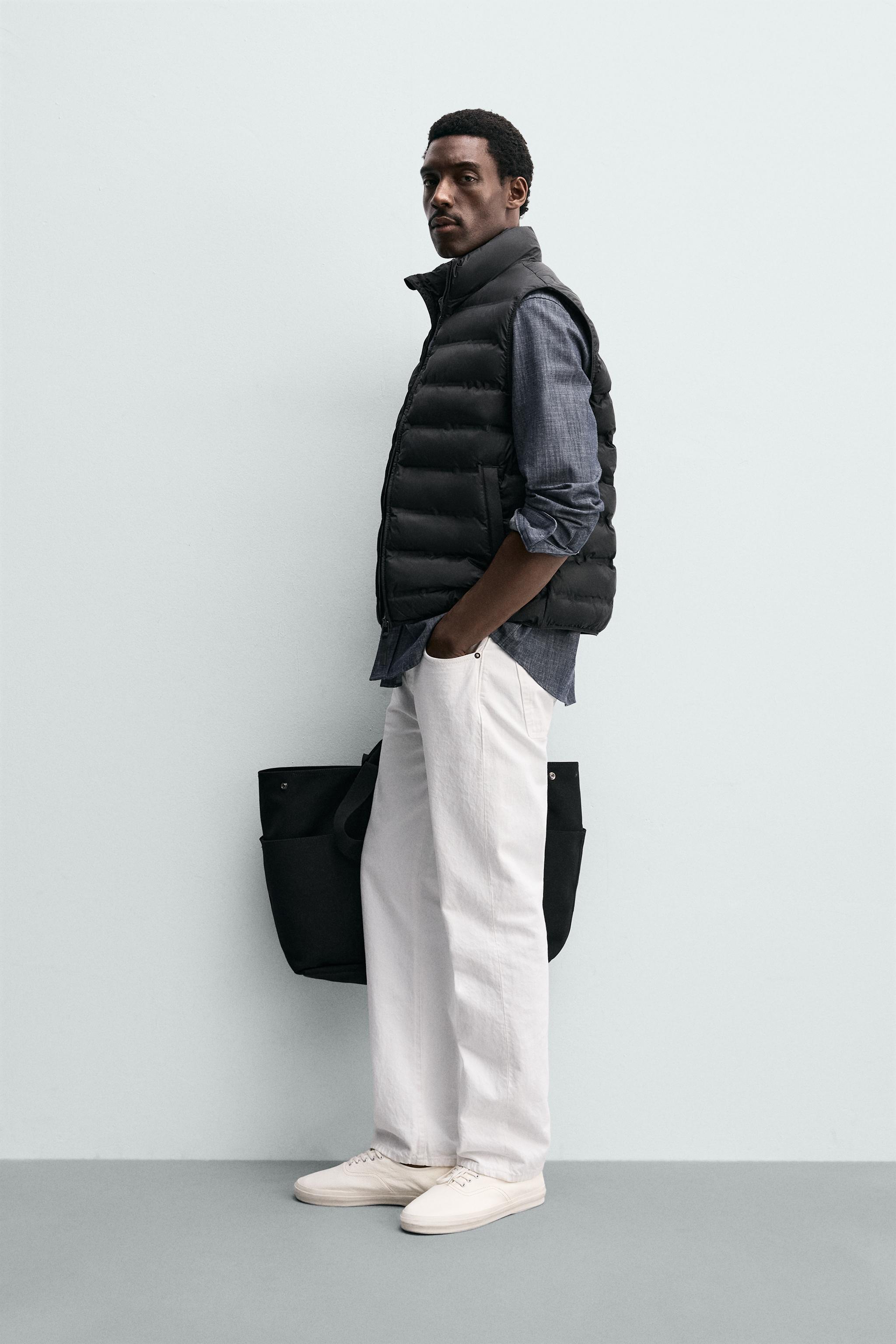 LIGHTWEIGHT WATER REPELLENT PUFFER VEST